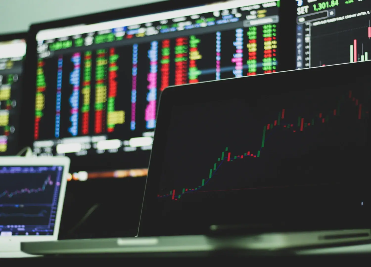 Money-and-Financial-Services